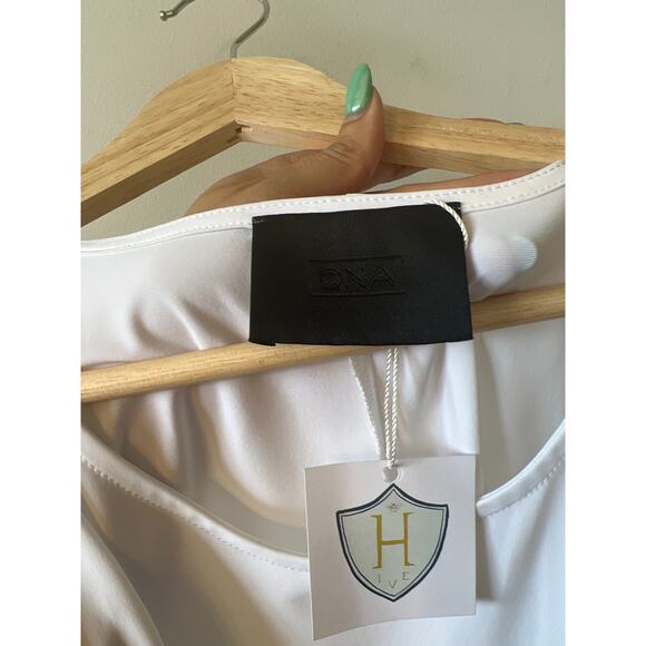 NWT Ona Livingston Flouncy Hem Flowy Casual White Sleeveless Midi Dress Sz: Med - Picture 8 of 9